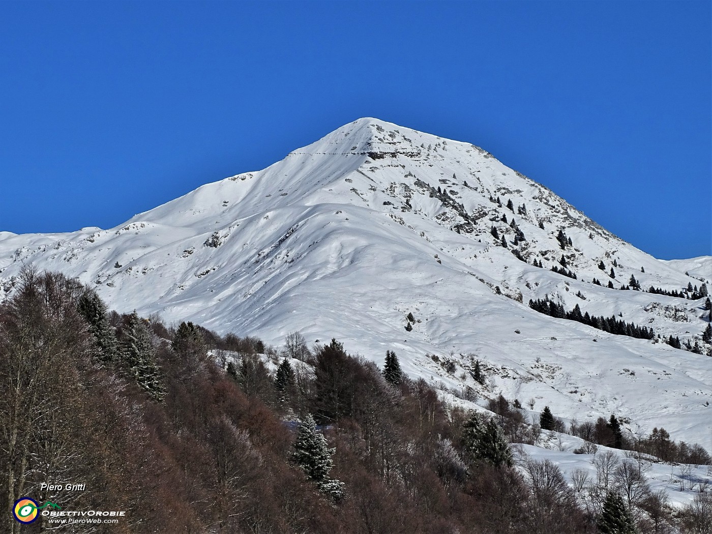 43 Zoom sul Sodadura ammantato di neve.JPG